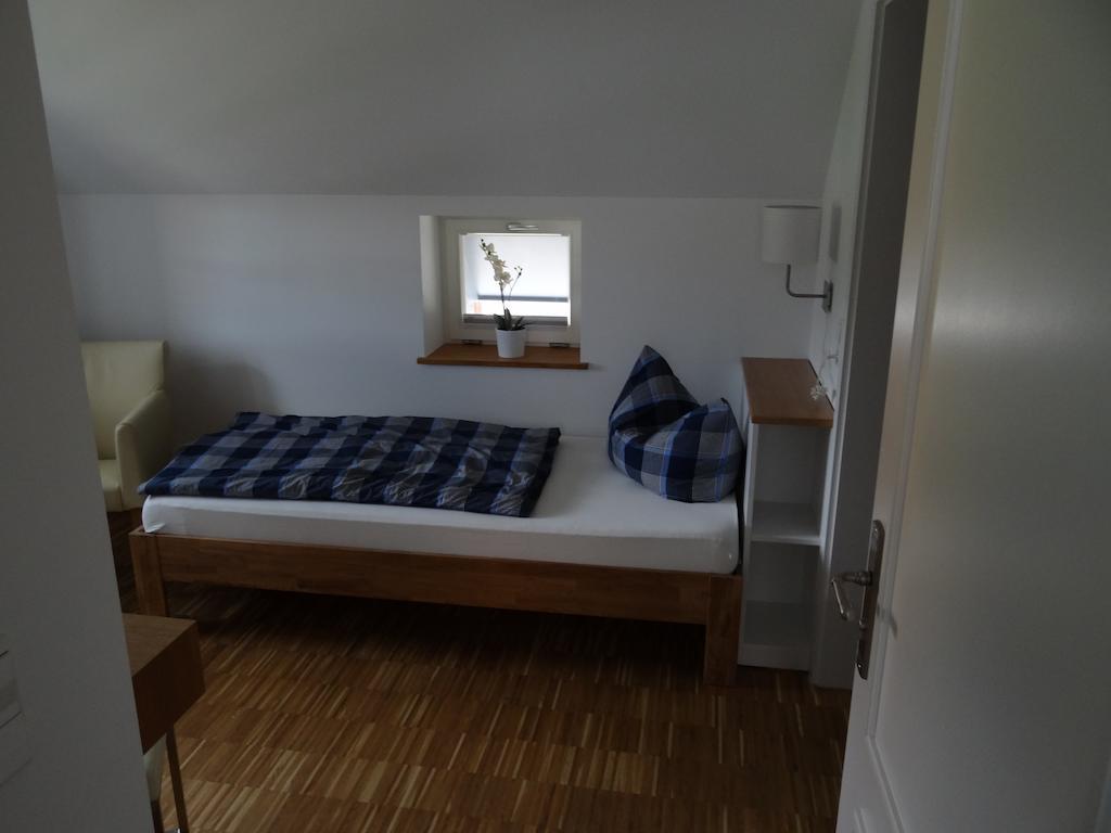 Landgasthaus Zum Seysingshof Bad Colberg Room photo